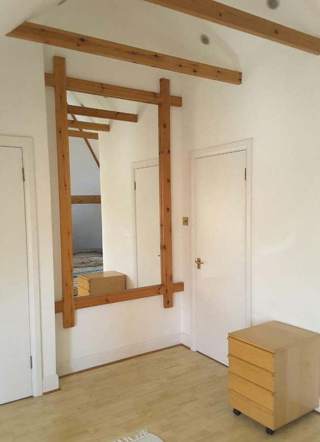 Osterley Studio Room Айсълуърт Екстериор снимка